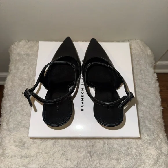 Brandon Blackwood Elegant Black Wedges - Picture 7 of 10
